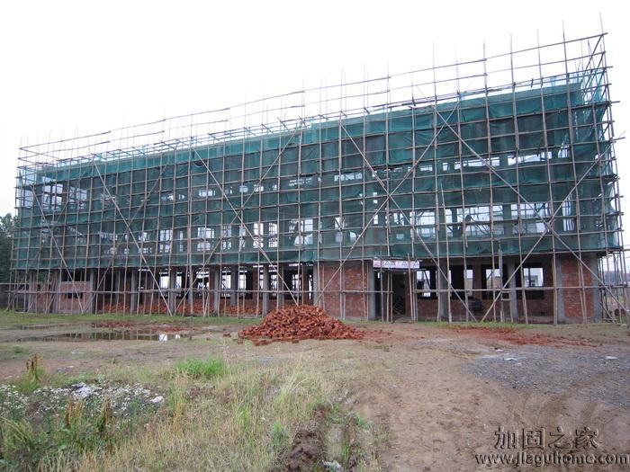 臨近開學(xué)，多所學(xué)校加固改造工程已完工