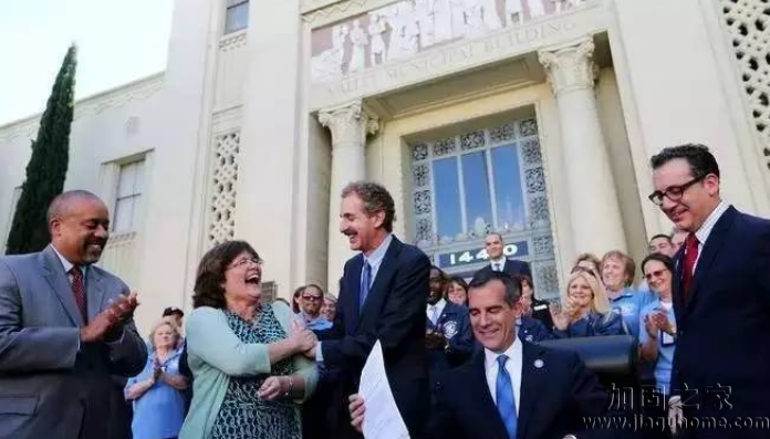 對不符合抗震要求的建筑，要么做抗震加固要么拆除！