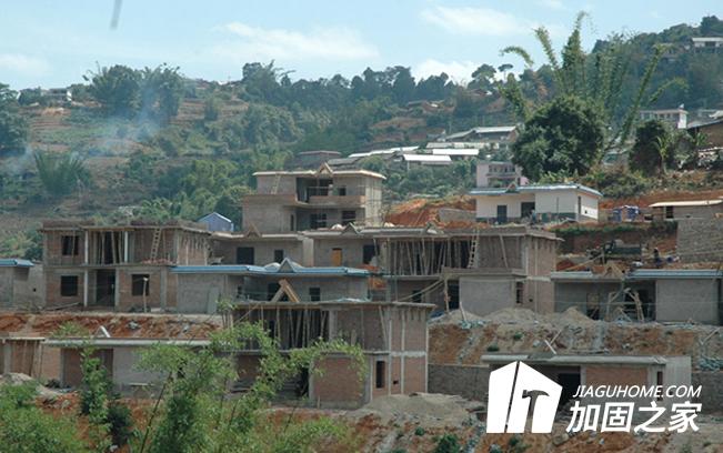 長(zhǎng)寧震區(qū)恢復(fù)重建，房屋加固修復(fù)工作應(yīng)該如何進(jìn)行?