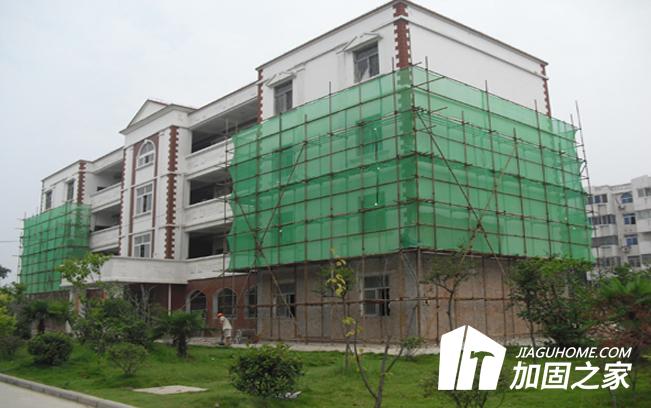 校舍抗震加固施工時(shí)，需要注意哪些事項(xiàng)?